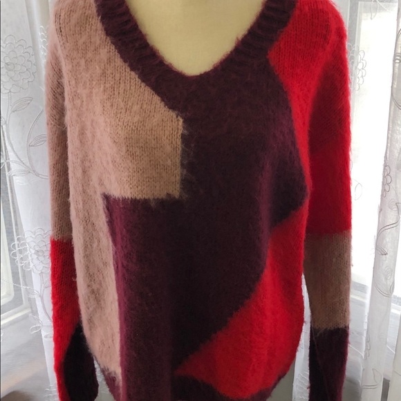 Molly bracken color  block red sweater SZ M/L NWT - Picture 10 of 10
